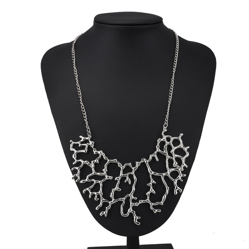 Cracked Glass Metallic Necklace