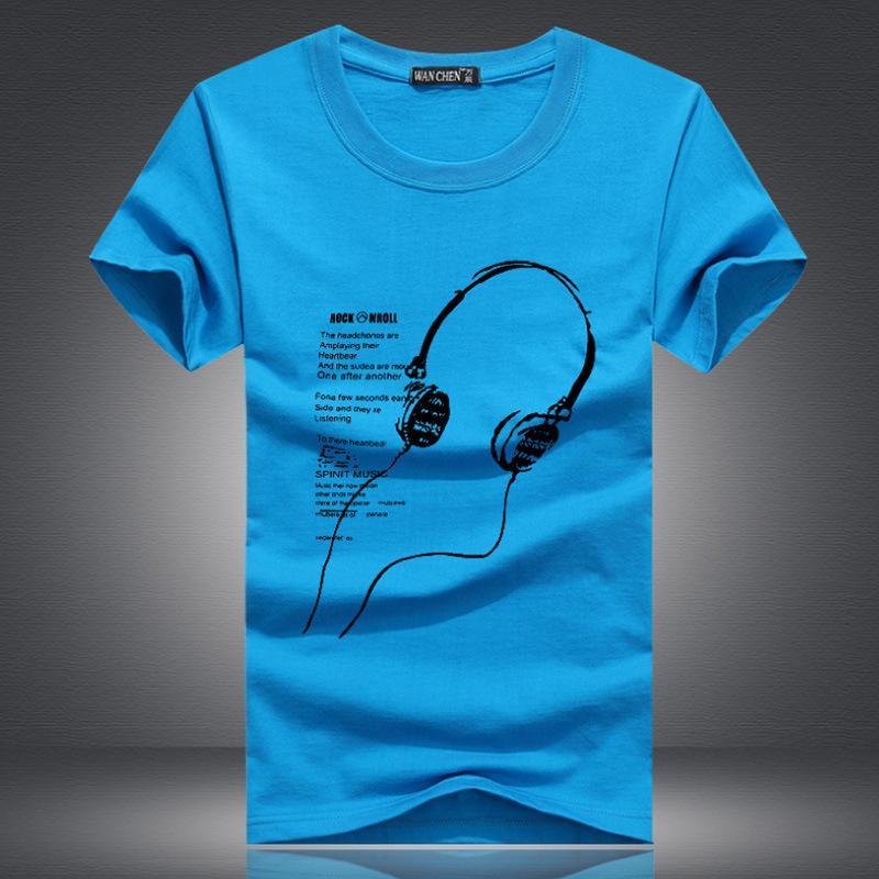 Camiseta con auriculares Music is Life