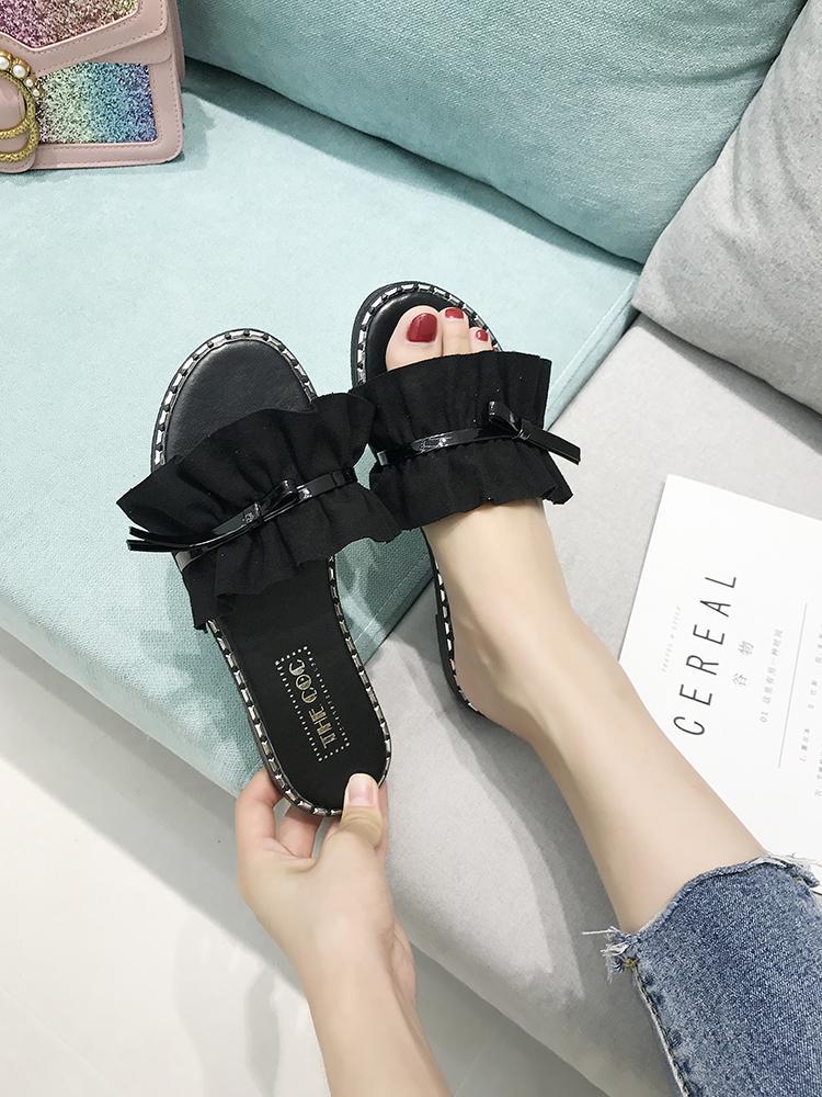 Ruffle Strap Stud Trim Slippers